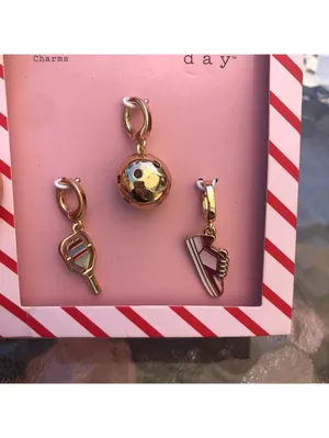 A New Day Charms NWT Tennis Themes Gold Tone Charms thumbnail 3