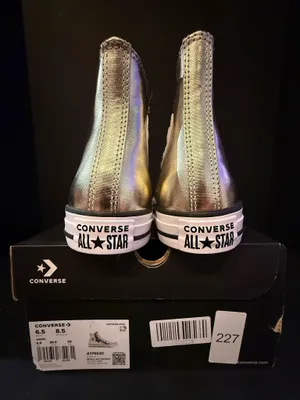 Converse Chuck Taylor 8.5W thumbnail 3