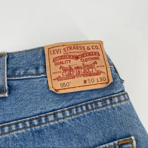 Levi's 550 Relaxed Fit‎ light wash classic jeans size 50 x 30 thumbnail 10