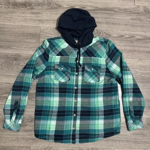 Legendary Whitetails Womens Green Plaid Hooded Flannel Shirt Large 6578 Shacket‎ thumbnail 1