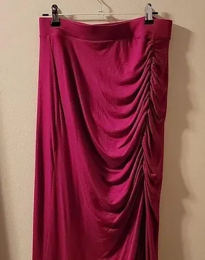 Charlotte Russe Asymmetrical Ruching Slit Skirt - Size M thumbnail 4