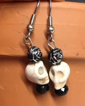 Skulls dangle earrings handmade MunandMe costumes thumbnail 4