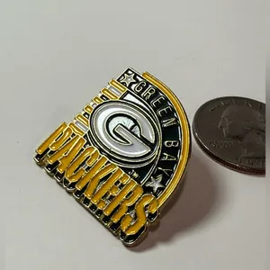 Green Bay Packers Vintage Enamel Lapel Pin | Peter David Inc. | 1994 thumbnail 3