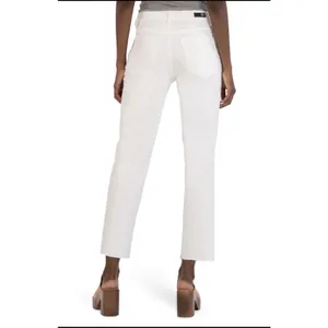 NWT KUT From The Kloth Rachael Fab Ab Mom Jeans Size 2 Optic White Raw Hem thumbnail 2