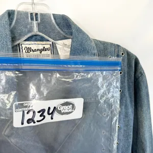VTG Wrangler Western Wear Large Denim Shirt Blue‎ Grommet Studded Shacket 1234 thumbnail 8