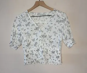 Abercrombie & Fitch Ditsy Floral Smocked Blouse Fairy S thumbnail 1