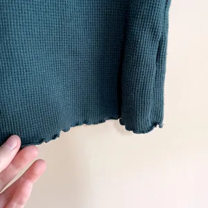 Old Navy forest green cropped short sleeved ribbed t-shirt‎ women's size medium thumbnail 4