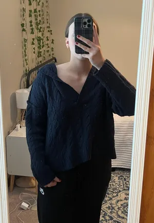 American Eagle Outfitters Hooded Sweater thumbnail 3