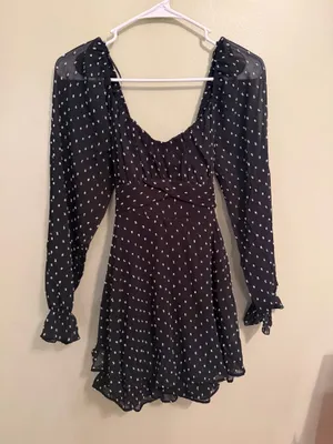 Black and white dress thumbnail 1