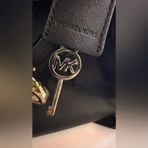 Michael Kors Hamilton Black Leather Bag, Gold-tone Hardware, Lock and Key thumbnail 12