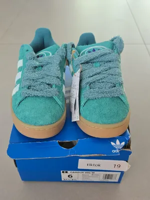 NWT! adidas Campus 00s Active Green Woman's Sneakers Size 6 thumbnail 3