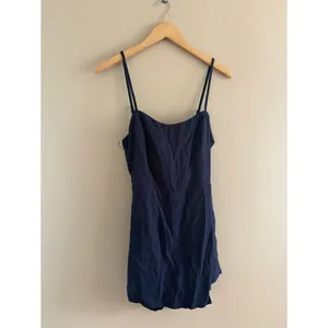Lulus Significant Sweetie Navy Blue Tie-Back Skort Romper Size Large Linen Beach thumbnail 5