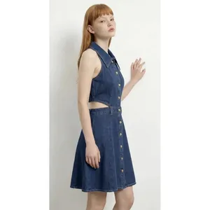 Urban Revivo COTTON STRETCHABLE‎ DENIM CUT-OUT SLEEVELESS BUTTON FRONT DRESS thumbnail 2