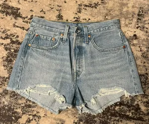 Levi's 501 Shorts thumbnail 1