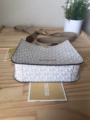 Michael Kors Purse thumbnail 5