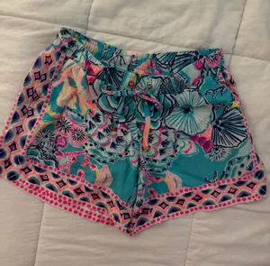 Lilly Pulitzer shorts xxsmall thumbnail 1