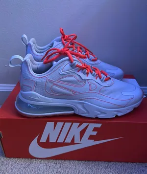 Nike Air Max 270 React Shoes thumbnail 1