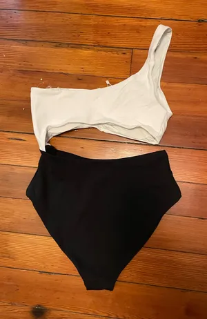 Black and White Bathing suit Multiple Size M thumbnail 1