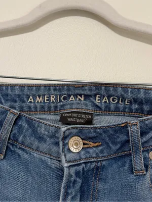 AE Mom Jean Size 8 long Distressed thumbnail 3