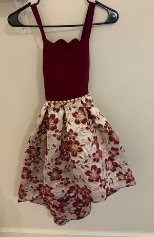 Red flowery dress thumbnail 1