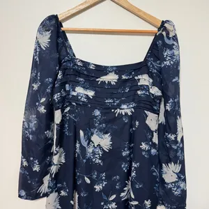 NEW Abercrombie & Fitch Emerson Chiffon Floral Navy Blue Midi Dress Medium NWT thumbnail 3