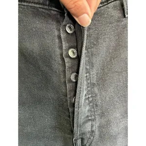 Levi's Jeans Women Sz 32 Black Dark Ribcage Straight Ankle Button Fly Pants thumbnail 3