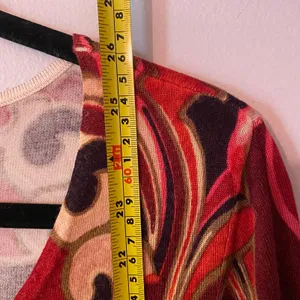 Chico's Red Paisley V-neck Sweater Boho Lightweight Preppy Women size 1 / Medium thumbnail 8