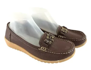 Womens Loafers Slip On Faux Leather Floral Applique Brown Size 40 US 8.5 thumbnail 1
