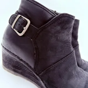 Dansko Women's Black Leather Shirley Buckle Zip Wedge Booties Boots Size 39 / 9 thumbnail 2