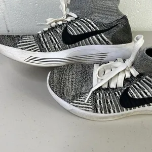 NIKE Mesh HighTop Athletic Sneakers sz 8 Gray/White 818677-101 lunarepic flyknit thumbnail 8