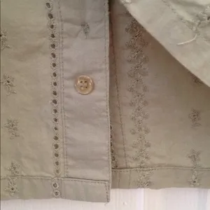FINAL MARKDOWN Ladies White Stag LS Embroidered Blouse small thumbnail 5
