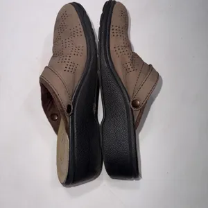 Fly Flot Anatomic‎ Wedge Shoes, Women 8-8.5, Leather, Slip-on Or Heel Strap thumbnail 10