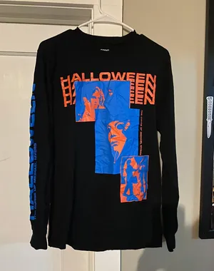 Hot Topic Halloween Shirt thumbnail 1