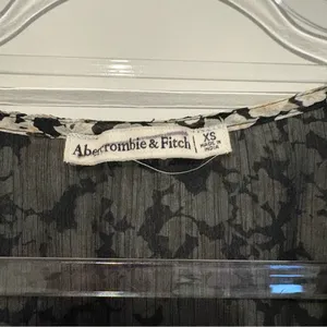 Abercrombie & Fitch Thong‎ Body Suit V Neck Floral Lined black white Size XS thumbnail 3