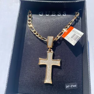⚜️✝️ NWT Guess Gold Plated Silver Glitteresque Effect Crucifixrion Cross Pendant Figaro Chain Necklace ✝️⚜️ thumbnail 6