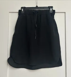 Lululemon On The Fly Skirt in Black thumbnail 1
