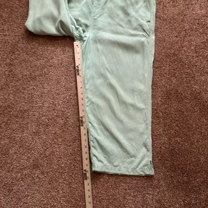 Silk Tommy Bahama Capri Pants Women's Med Macha Green Drawstring Pockets Lagen thumbnail 7