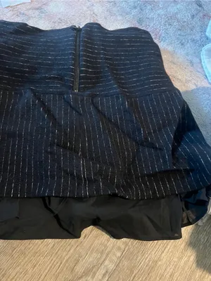 Alice + Olivia Black Pinstripe Tiered Peplum Skirt thumbnail 8