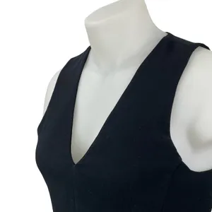 Aritzia Wilfred Dauphine Women's Black Deep V Neck Sleeveless Crop Tank Top Sz L thumbnail 3