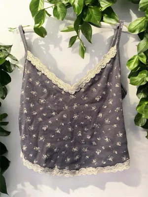 Hollister Y2K Floral Lace Trim Cami Medium thumbnail 1