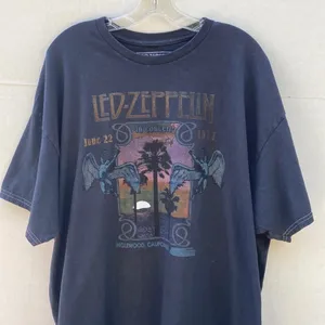 Led Zeppelin Womens plus size 0/1X short sleeve Grey blue concert band tee thumbnail 3