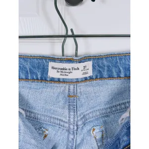 Abercrombie & Fitch 90s Straight Mid Rise Jeans Size 27 Extra Long Blue Retro thumbnail 4