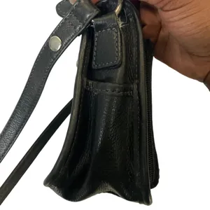 Vintage Fossil Black Leather Shoulder Bag thumbnail 4