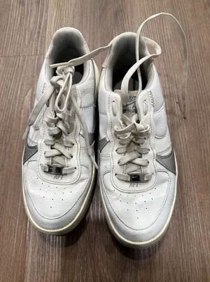 Nike‎ Air Force 1 PLT.AF.ORM Womens 7 White Metallic Silver DJ9946-101 Platform thumbnail 1