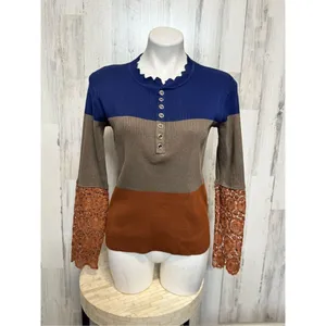 Long sleeve blouse size medium Brown thumbnail 5