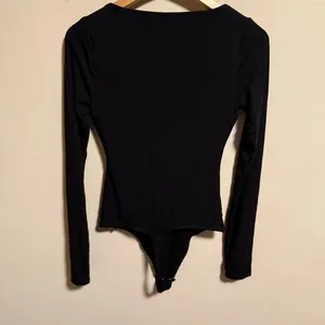 GOOD AMERICAN Stretch Jersey U Ring Bodysuit Long Sleeve Black- Size Medium (2) thumbnail 5