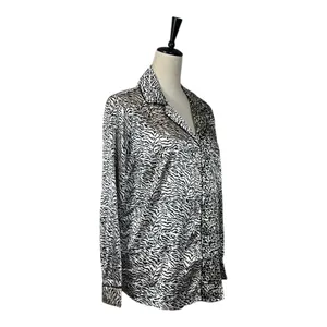 BB Dakota New Satin PJ Set Button Top Shorts Animal Print Women’s Size Medium thumbnail 3