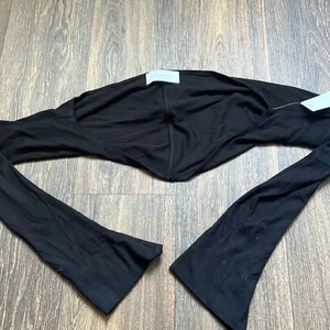 Felice Shrug Black thumbnail 2