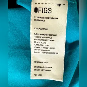 FIGS Catarina scrub top size 3X light blue shirt thumbnail 5