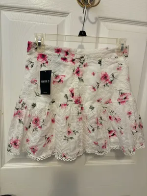 Floral Mini Skirt Pink & White - Size Small thumbnail 4